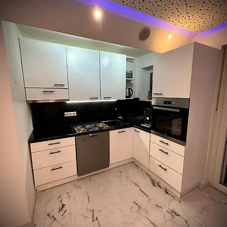 Deluxe - ' Andrei 2 ' - Neu In Aparthotel Neuburg an Der Donau