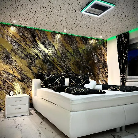 Aparthotel Deluxe - ' Andrei 2 ' - Neu In 3*