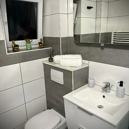Deluxe - ' Andrei 2 ' - Neu In Aparthotel 3*
