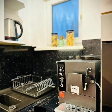 Aparthotel Deluxe - ' Andrei 2 ' - Neu In 3*